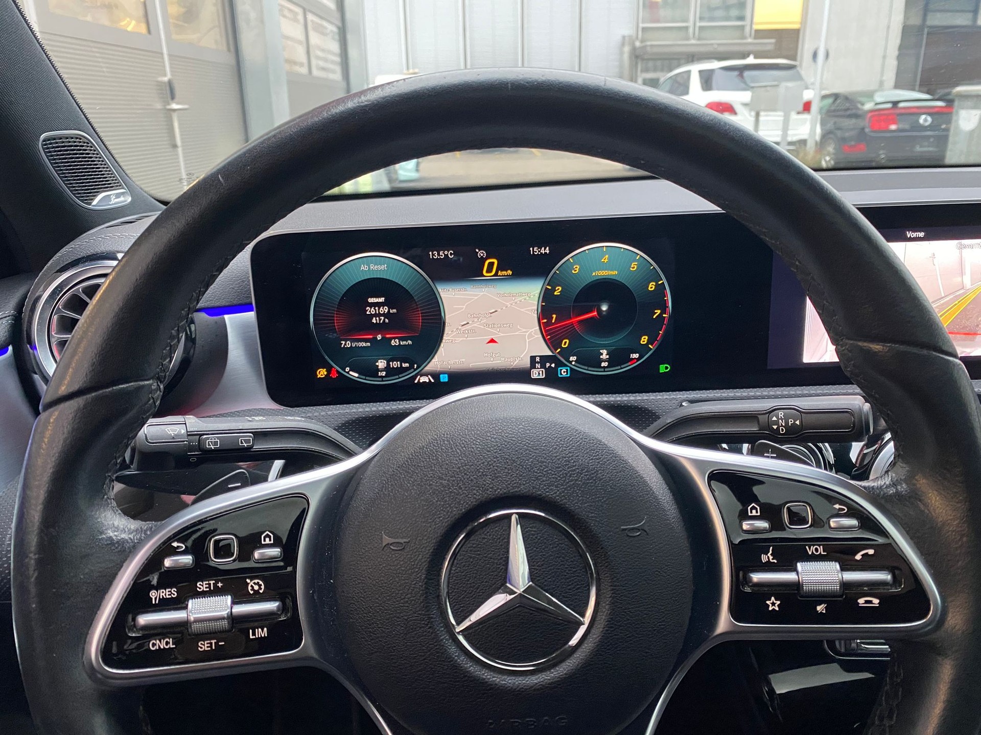 MERCEDES-BENZ A 250 Style 7G-DCT-image-13