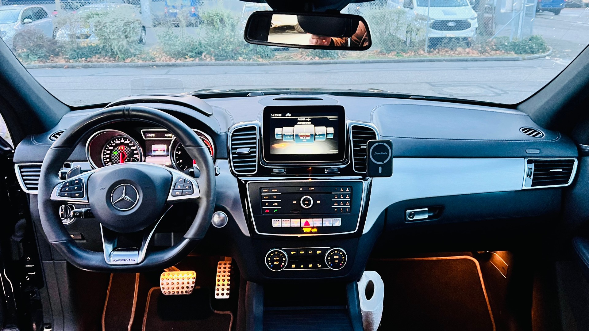 MERCEDES-BENZ GLE 43 AMG Executive 4Matic 9G-Tronic-image-14