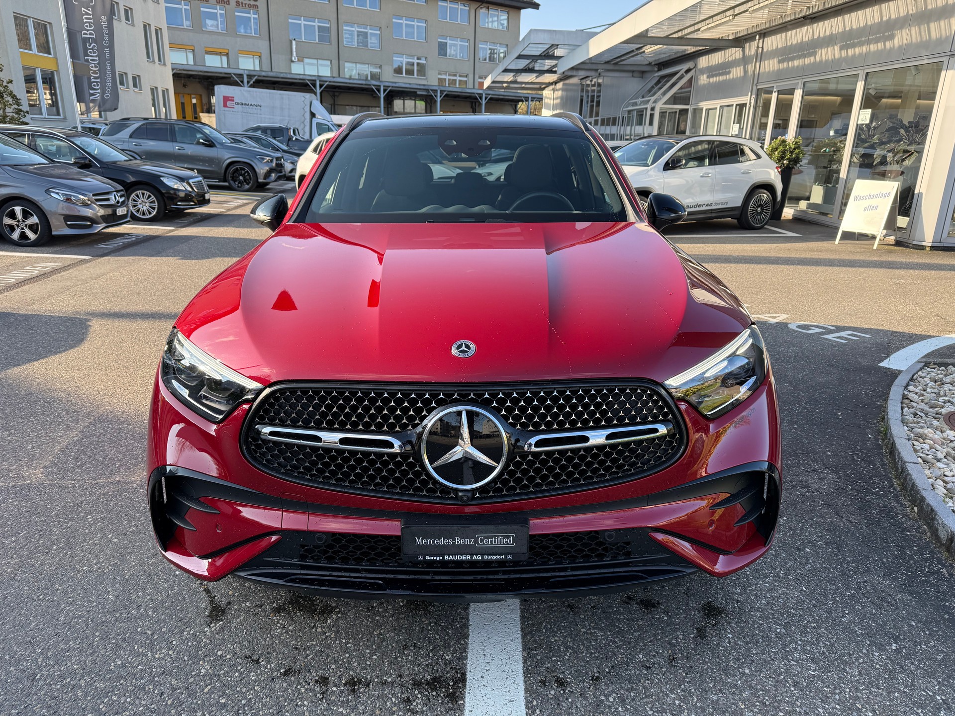 MERCEDES-BENZ GLC 300 e 4M 9G-Tronic-showroom-element-1