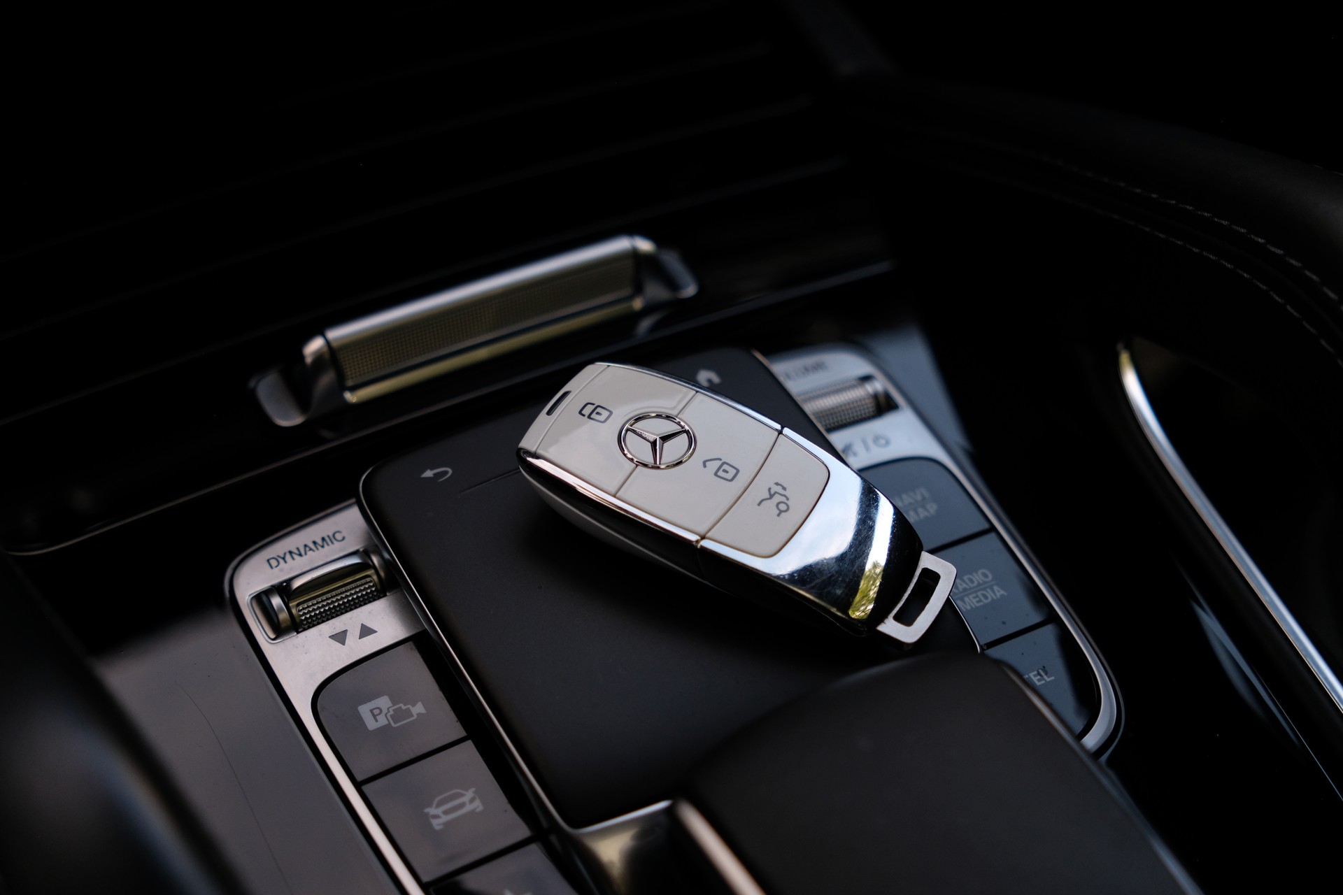MERCEDES-BENZ GLE 53 AMG 4Matic+ 9G-Speedshift-image-22