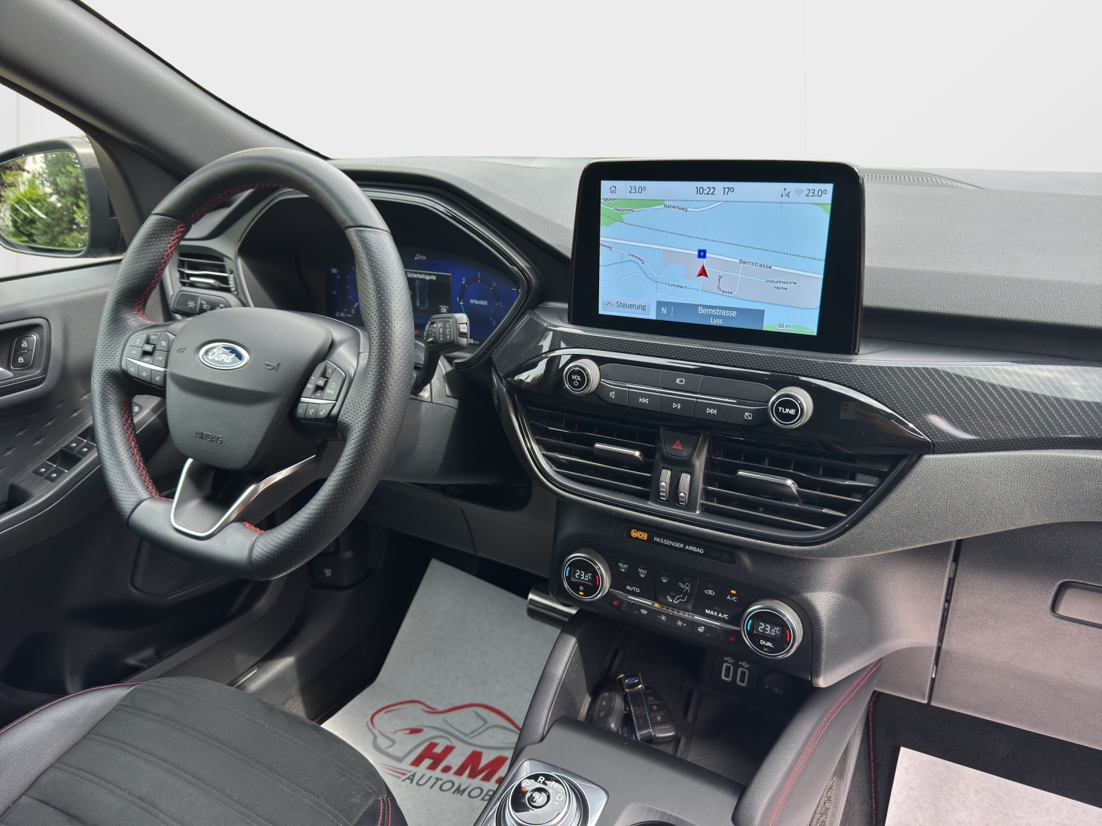 FORD Kuga 2.0 TDCi EcoBlue Titanium X 4WD-image-12