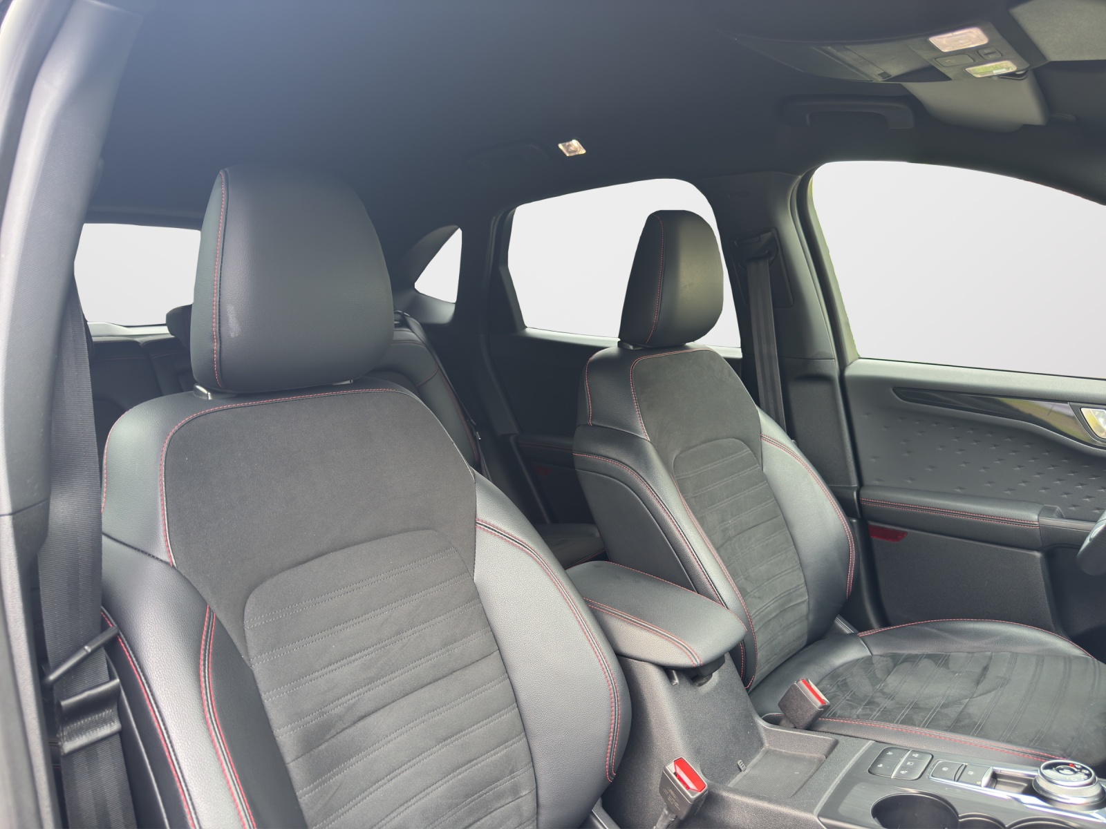 FORD Kuga 2.0 TDCi EcoBlue Titanium X 4WD-image-13