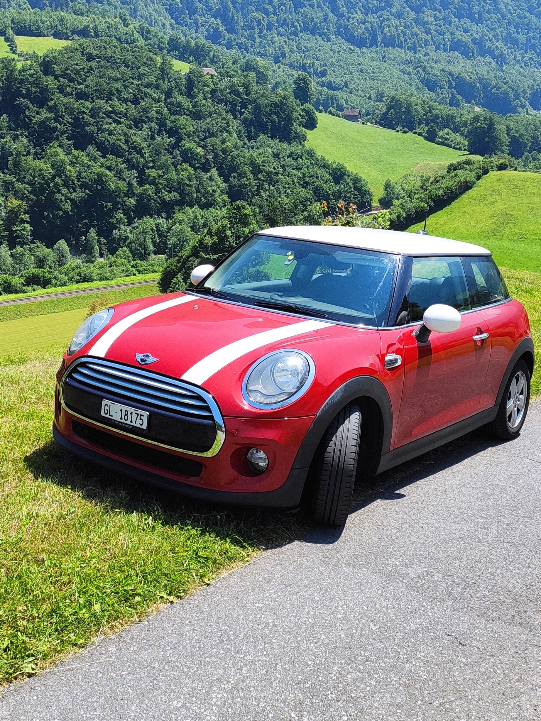 MINI Cooper-image-1