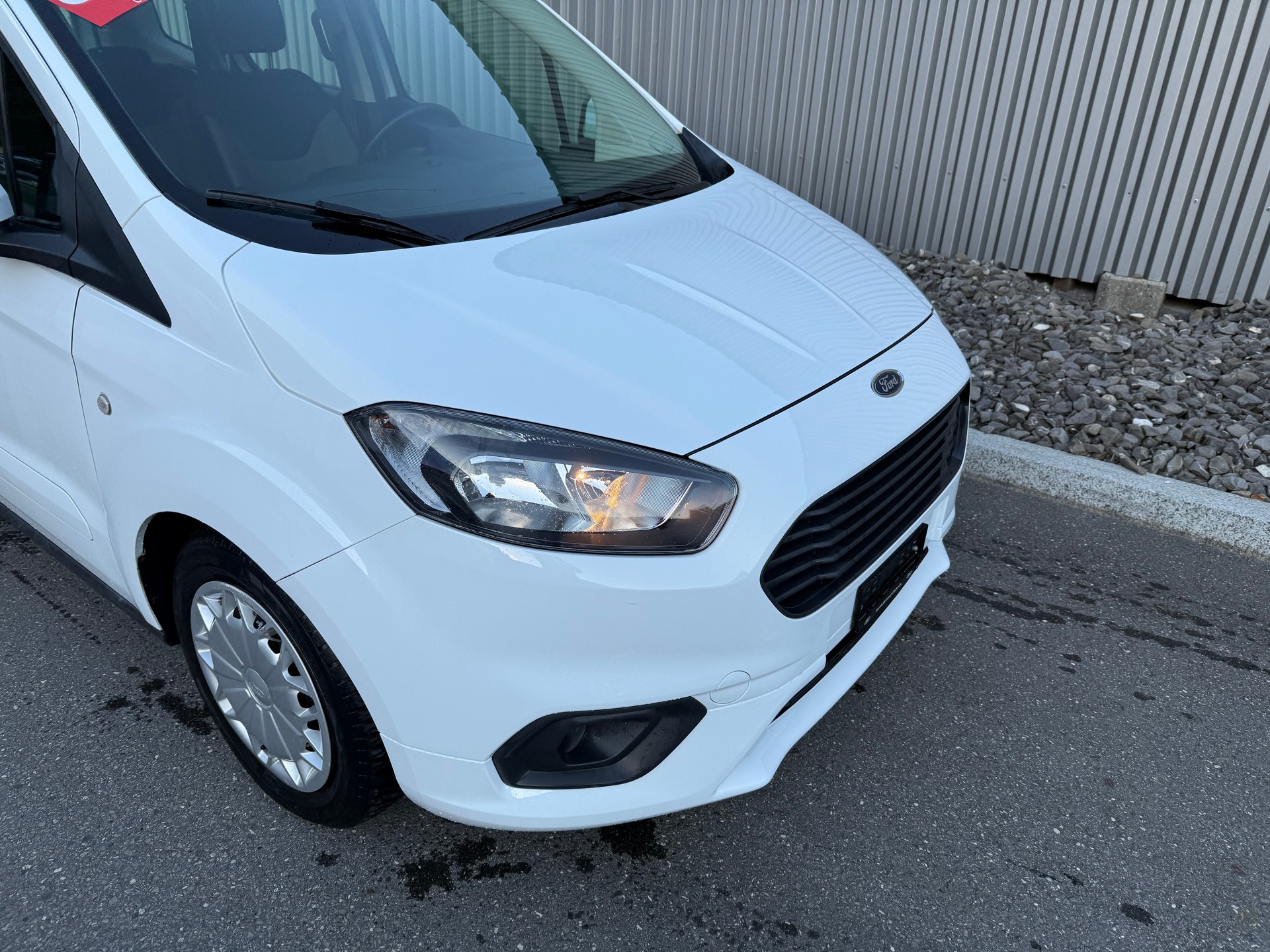 FORD Tourneo Courier 1.0 SCTi Trend-image-8