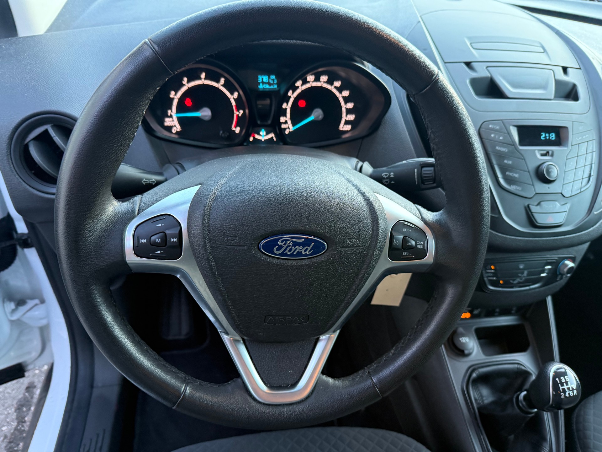 FORD Tourneo Courier 1.0 SCTi Trend-image-23