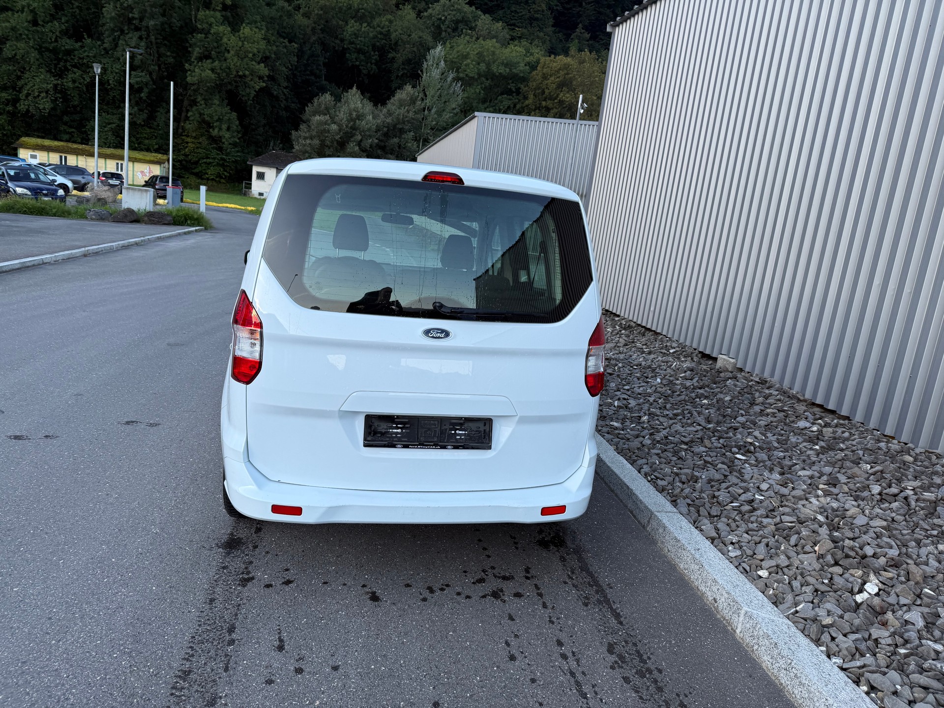 FORD Tourneo Courier 1.0 SCTi Trend-image-3