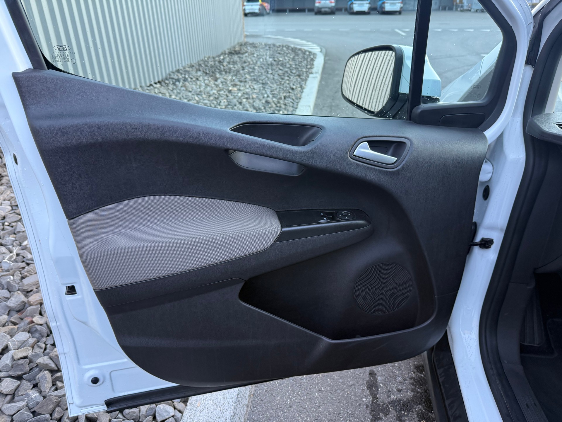 FORD Tourneo Courier 1.0 SCTi Trend-image-15