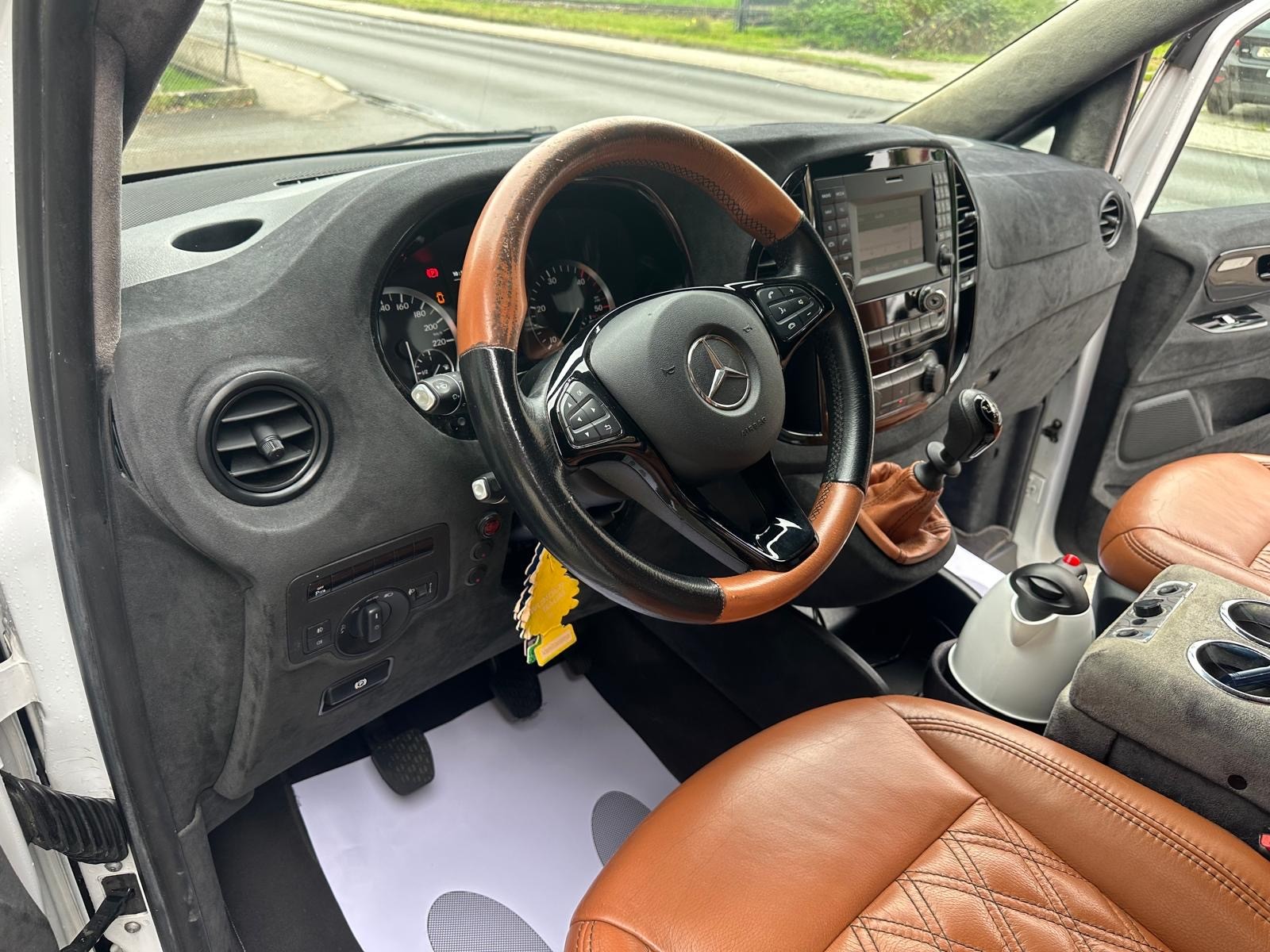 MERCEDES-BENZ Vito 111 BlueTec Tourer Pro L-image-8
