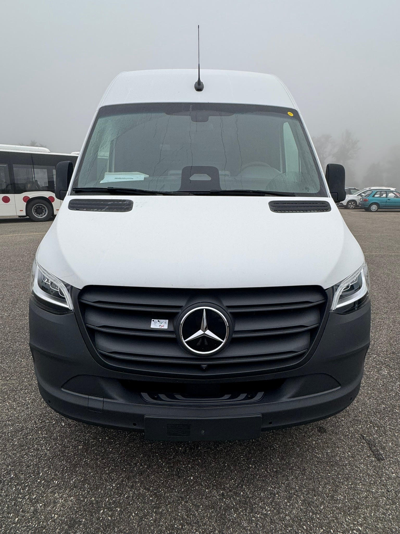 MERCEDES-BENZ eSprinter 320 81kWh Standard Normal Pro-image-6