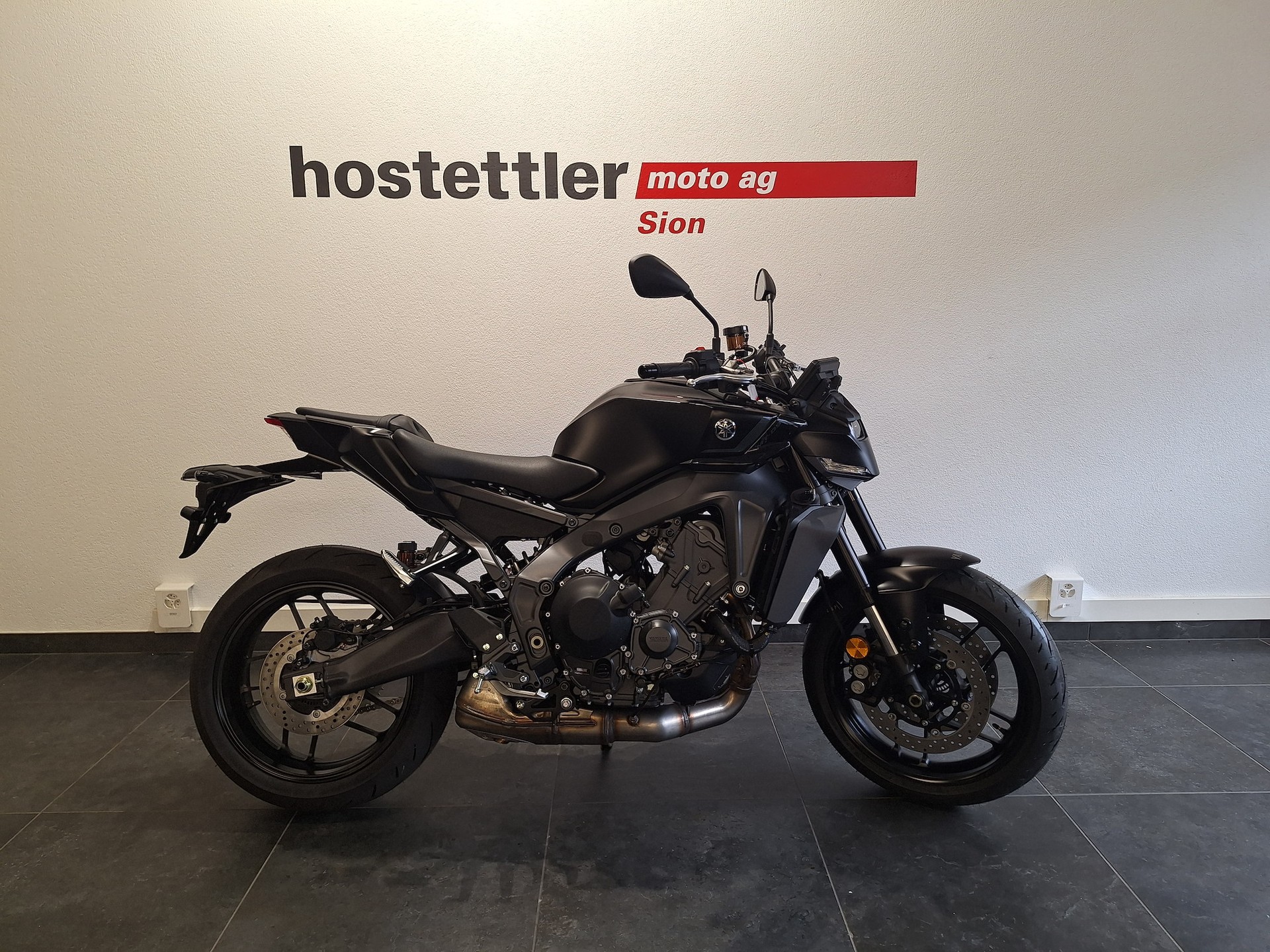 YAMAHA MT-09 Y-AMT-showroom-element-1