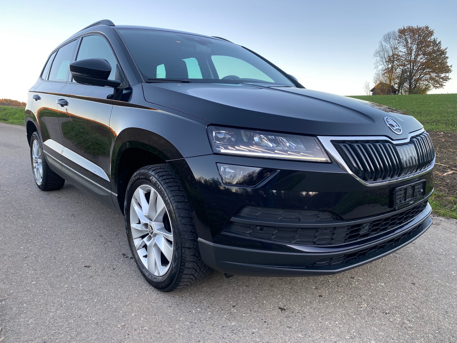 SKODA Karoq 1.5 TSI ACT Ambition DSG-image-4