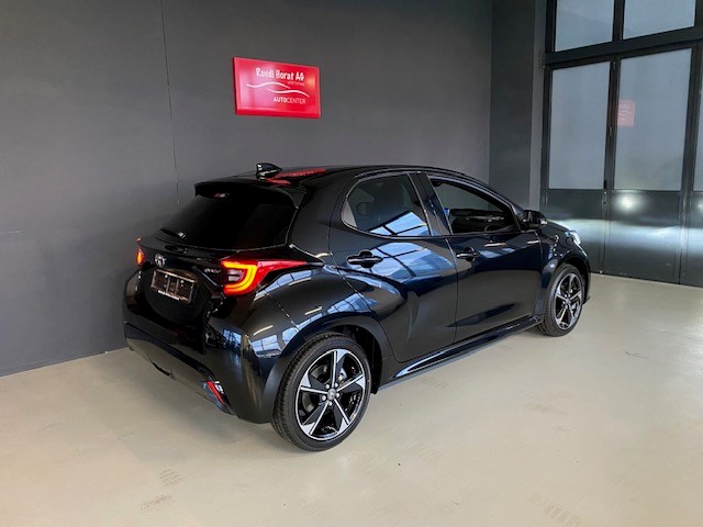 TOYOTA Yaris 1.5 VVT-i HSD Premium-image-4