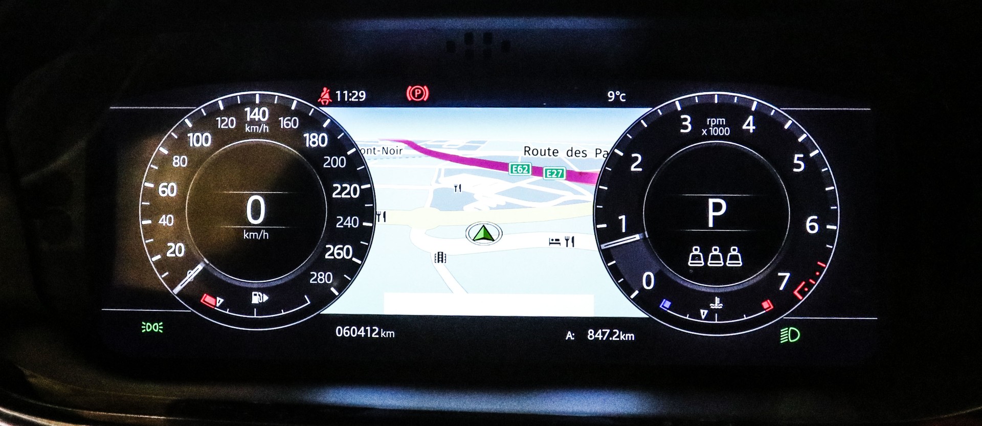 LAND ROVER Range Rover Evoque P200 R-Dynamic AT9-image-14