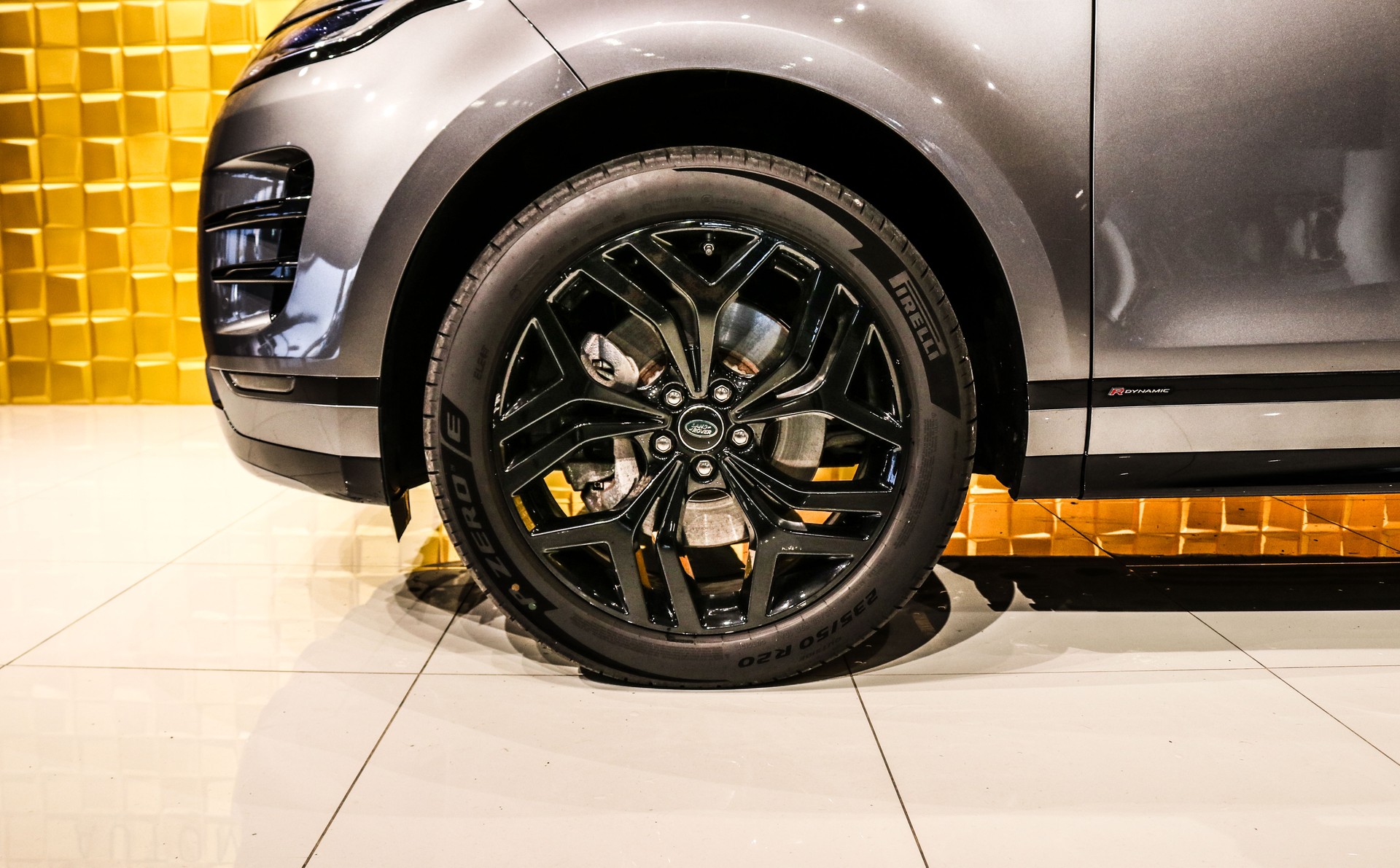LAND ROVER Range Rover Evoque P200 R-Dynamic AT9-image-7