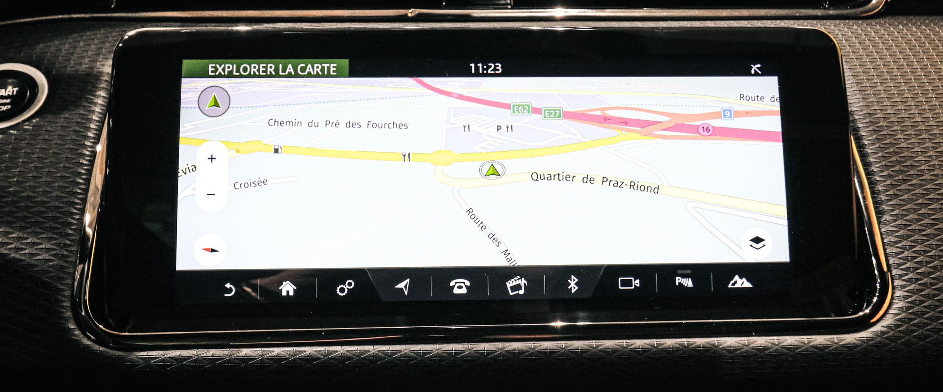 LAND ROVER Range Rover Evoque P200 R-Dynamic AT9-image-19