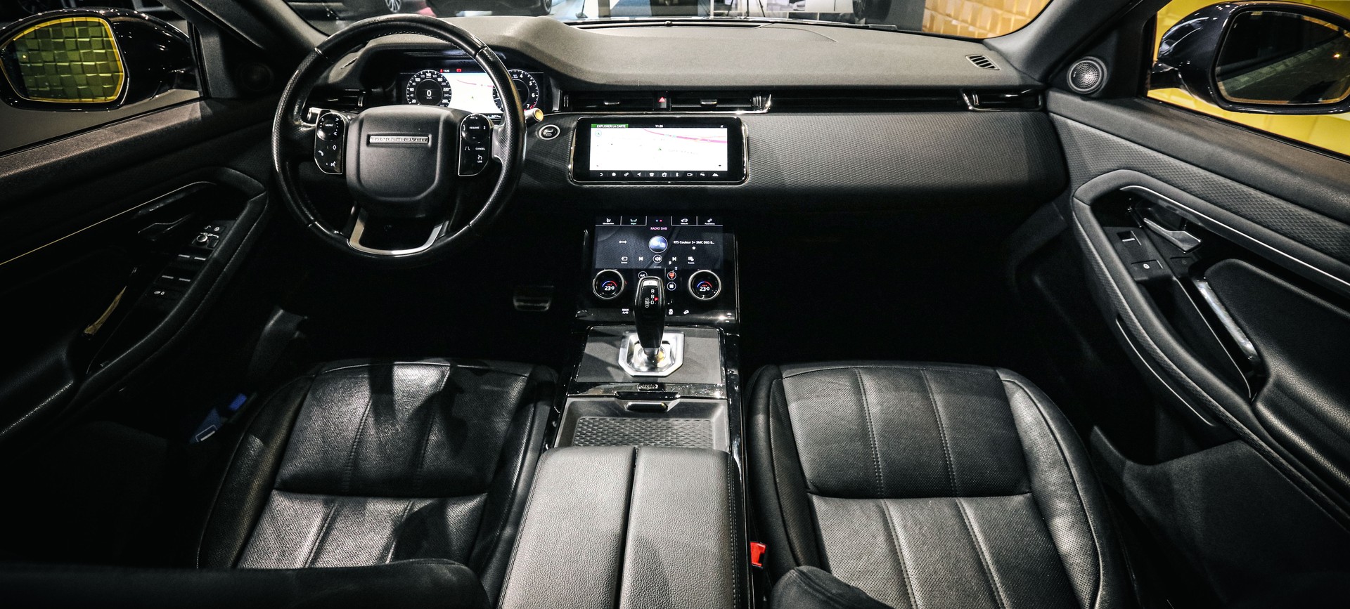 LAND ROVER Range Rover Evoque P200 R-Dynamic AT9-image-13