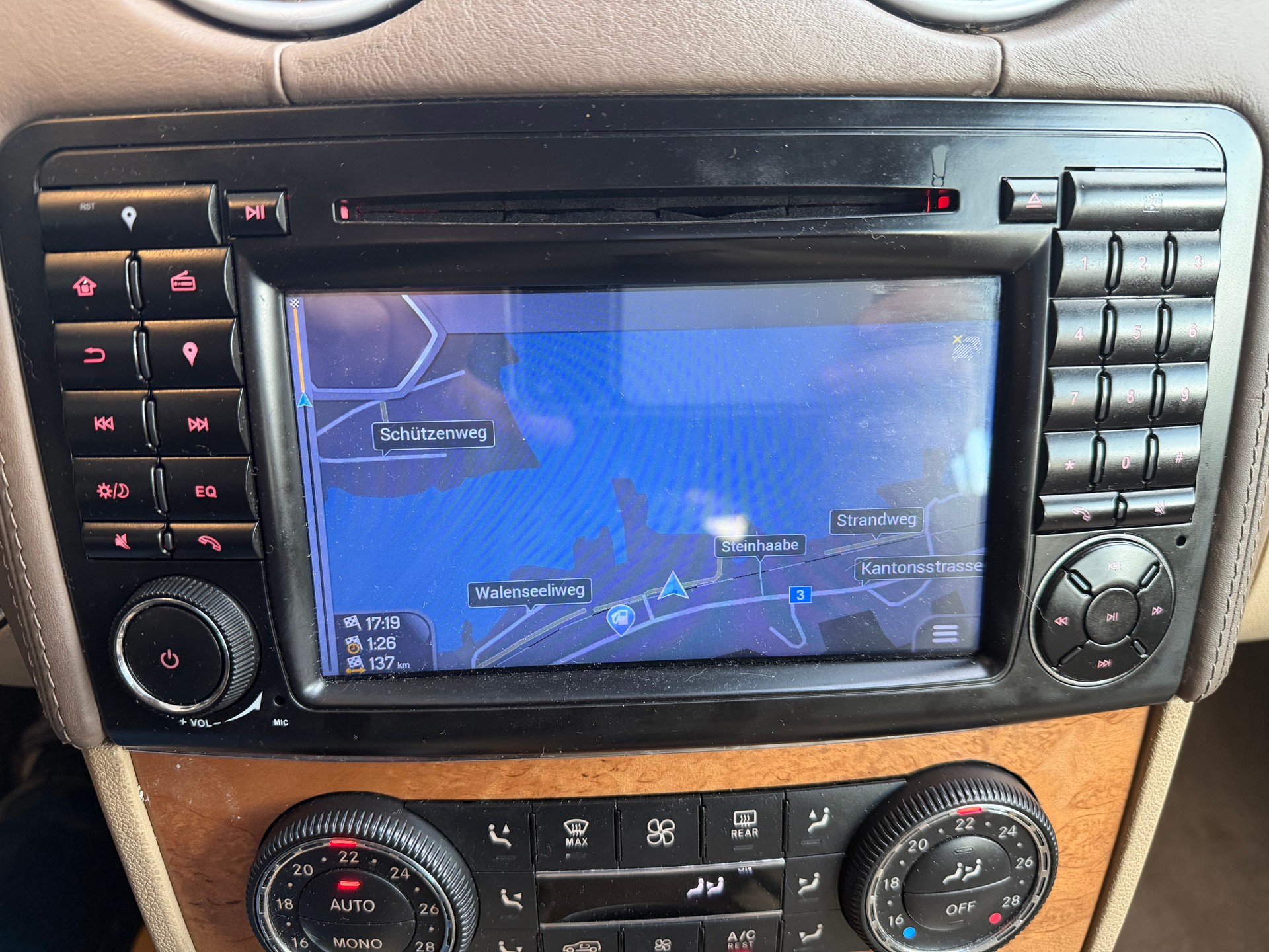MERCEDES-BENZ GL 450 CDI 4Matic 7G-Tronic-image-12