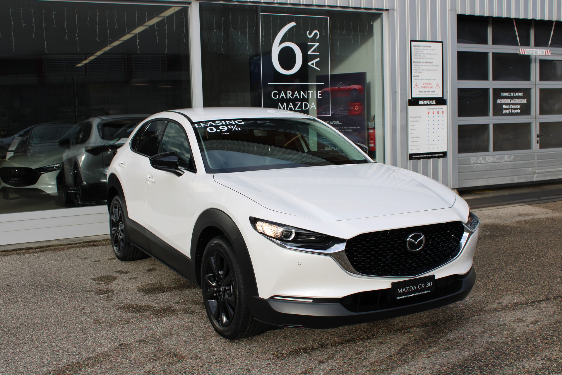 MAZDA CX-30 SKYACTIV-X 186 M Hybrid Homura AWD AT-showroom-element-3