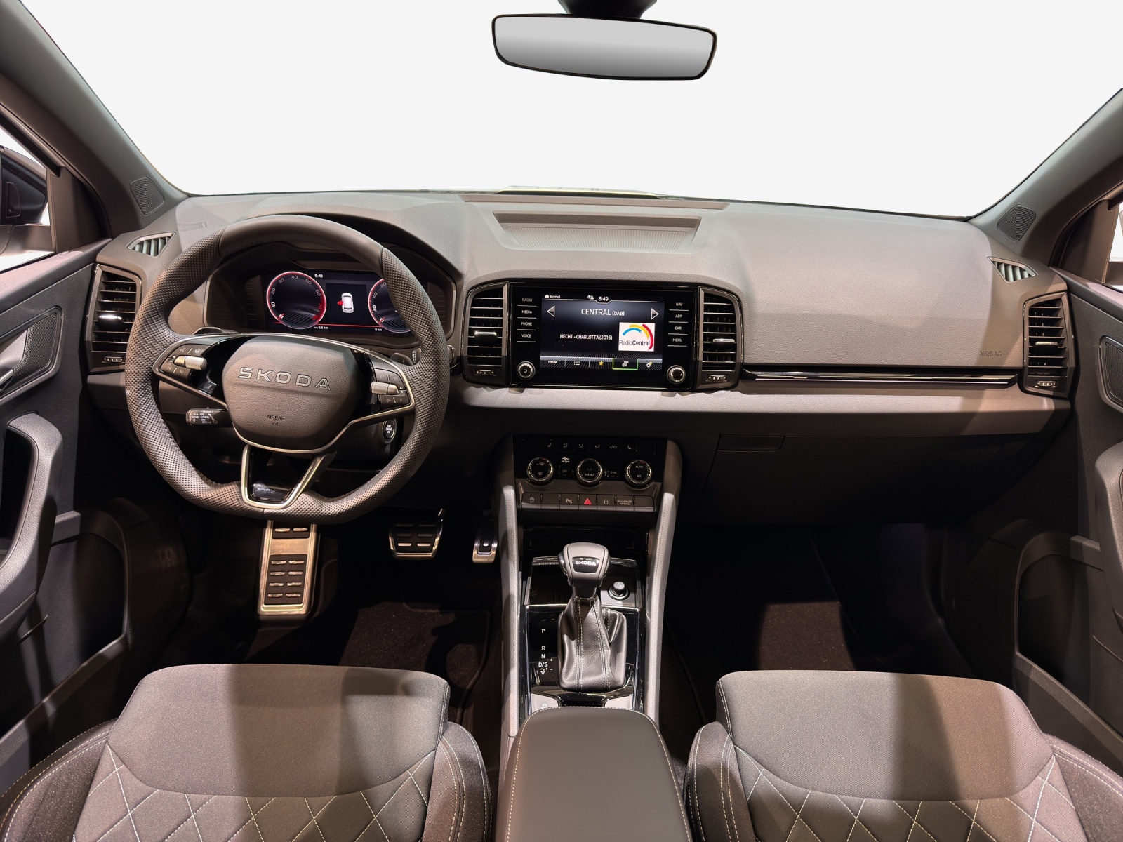 SKODA Karoq 1.5 TSI SportLine DSG-image-8