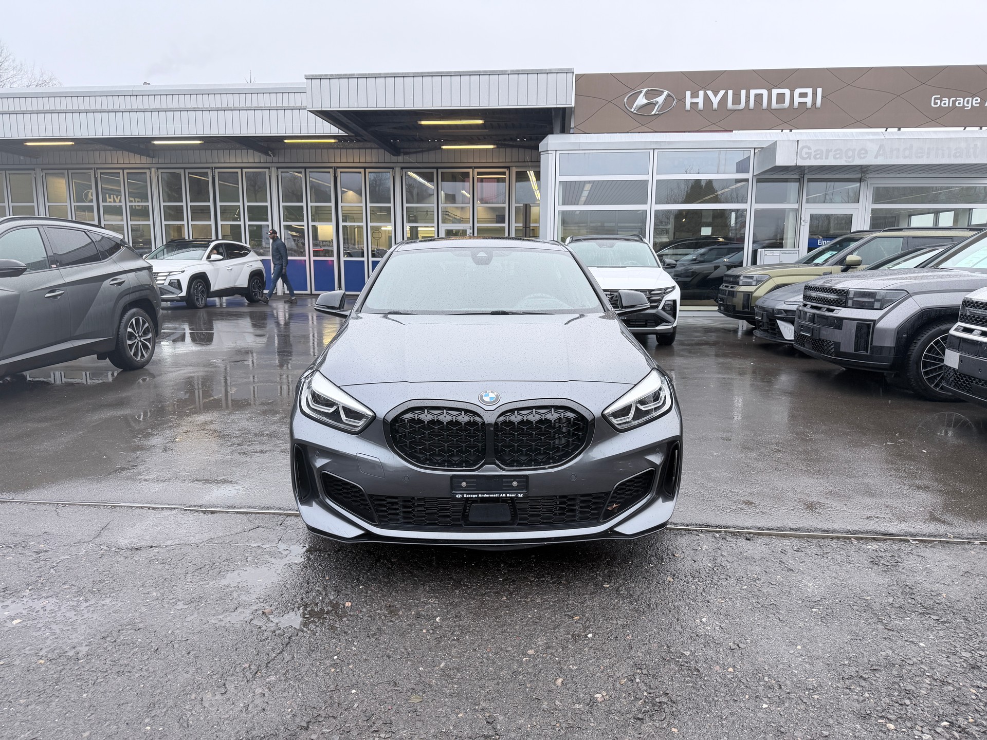 BMW M135i xDrive Steptronic-image-1