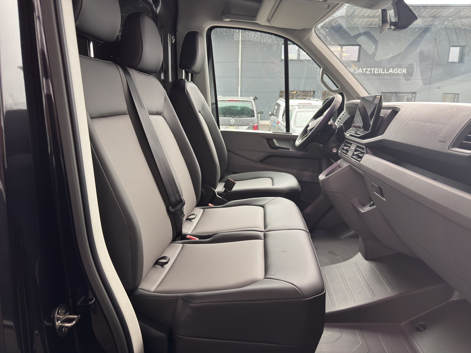 VW Crafter 35 Kaw. 3640 2.0 TDI 140 Heavy Duty-image-9