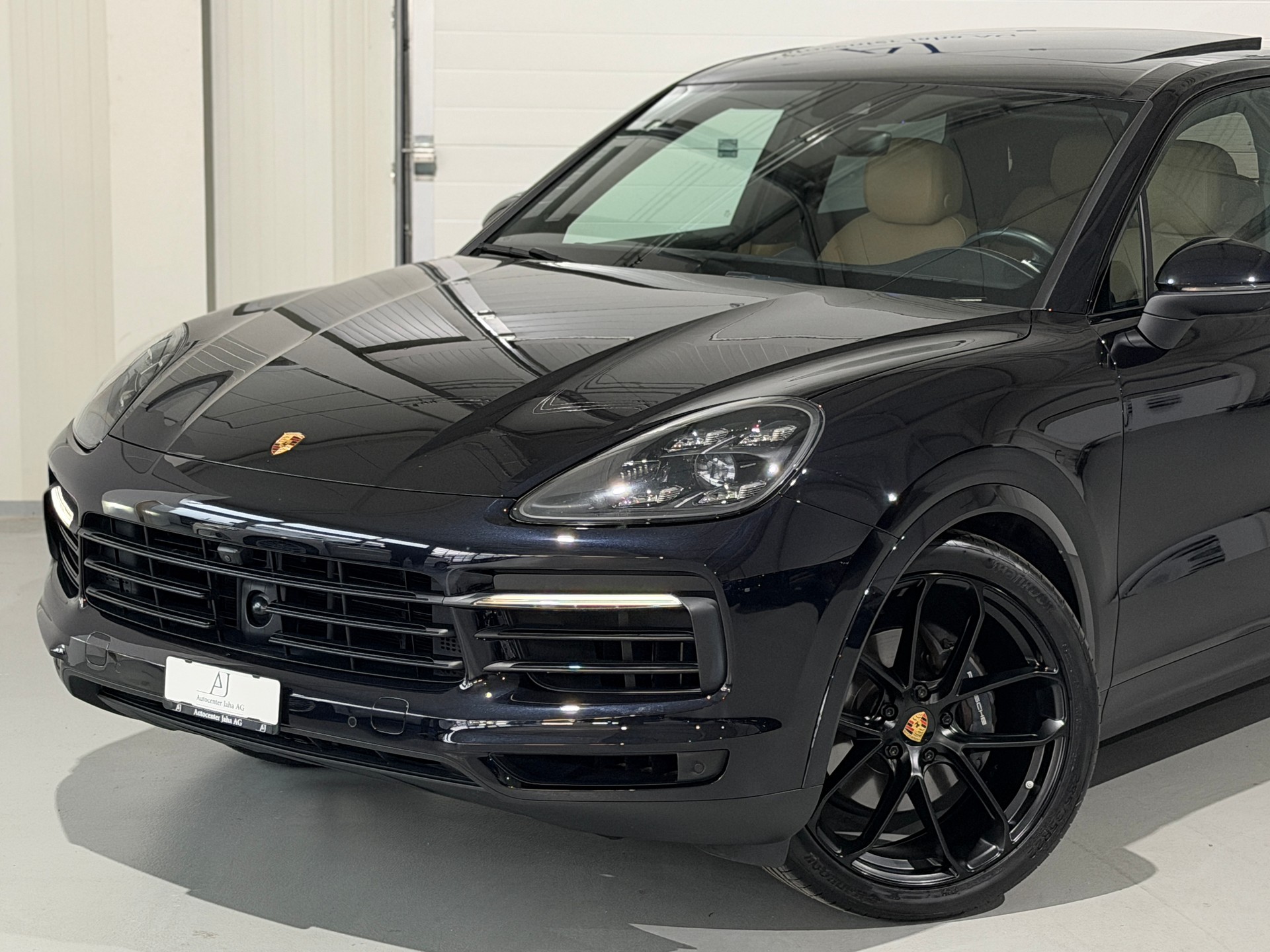 PORSCHE Cayenne E-Hybrid (CH) AHK 3500KG-image-1