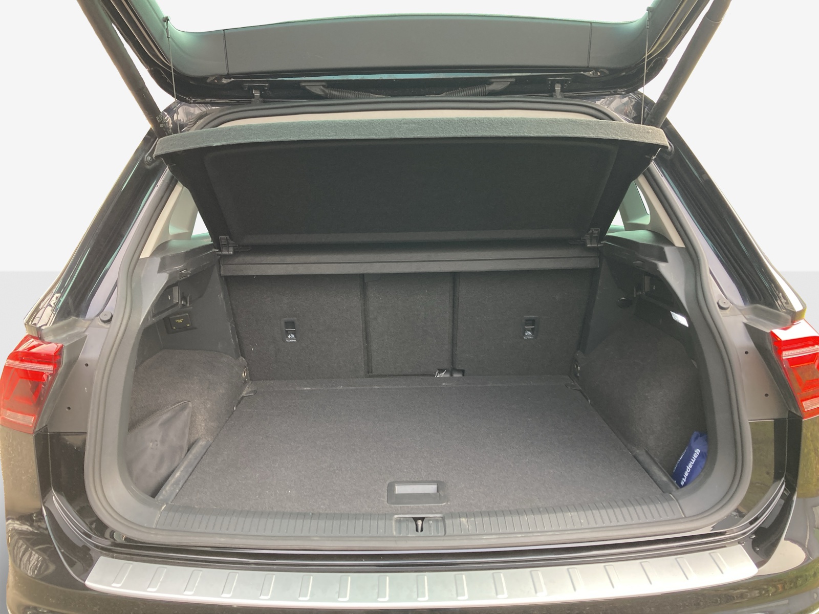 VW Tiguan 2.0 TDI SCR Elegance 4Motion DSG-image-12