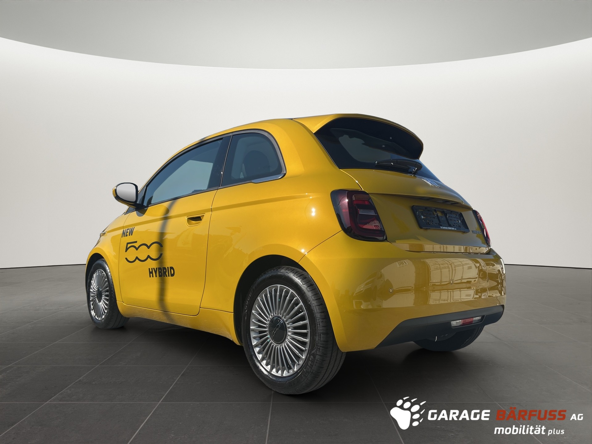 FIAT 500 1.0 Hybrid Torino-showroom-element-3