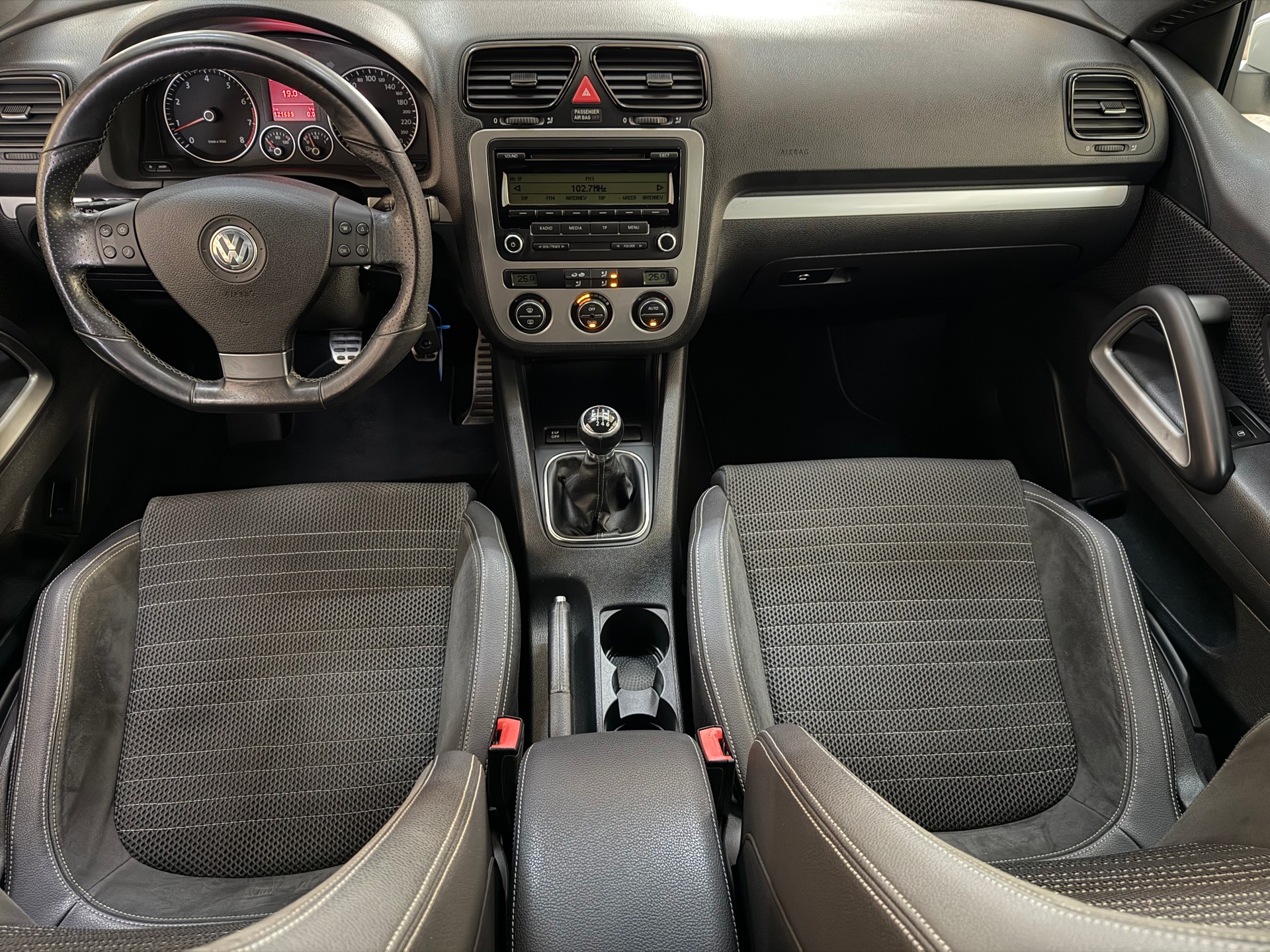 VW Scirocco 1.4 TSI-image-7