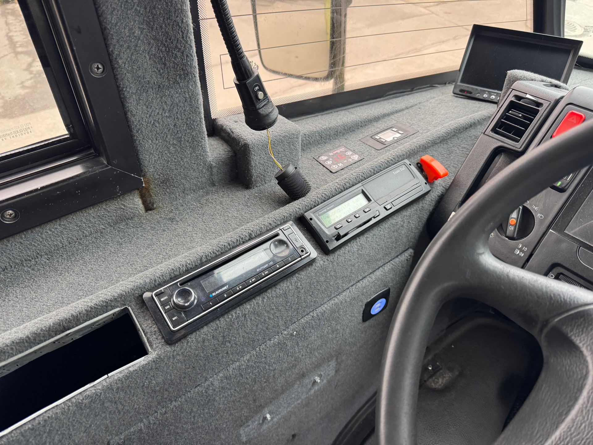 MERCEDES-BENZ Vario-image-10