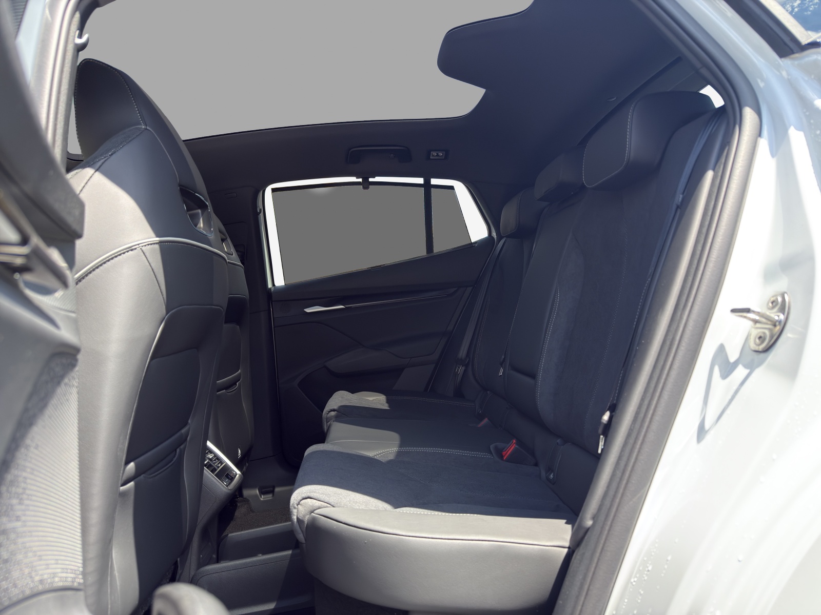 SKODA Enyaq Coupé Sportline 4x4-image-11