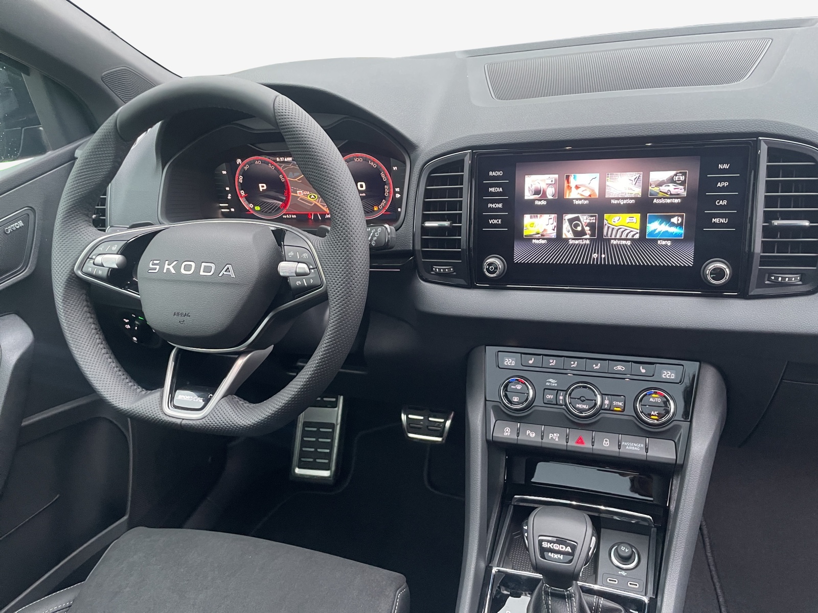 SKODA Karoq 2.0 TSI SportLine 4x4 DSG-image-8