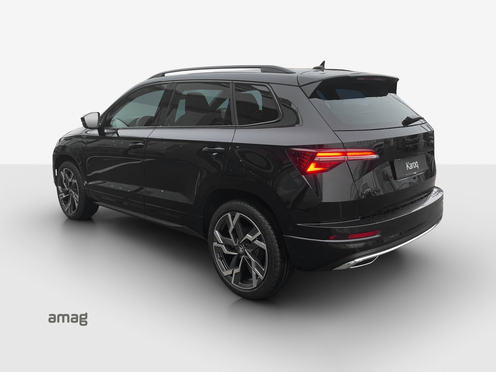 SKODA Karoq 2.0 TSI SportLine 4x4 DSG-image-2