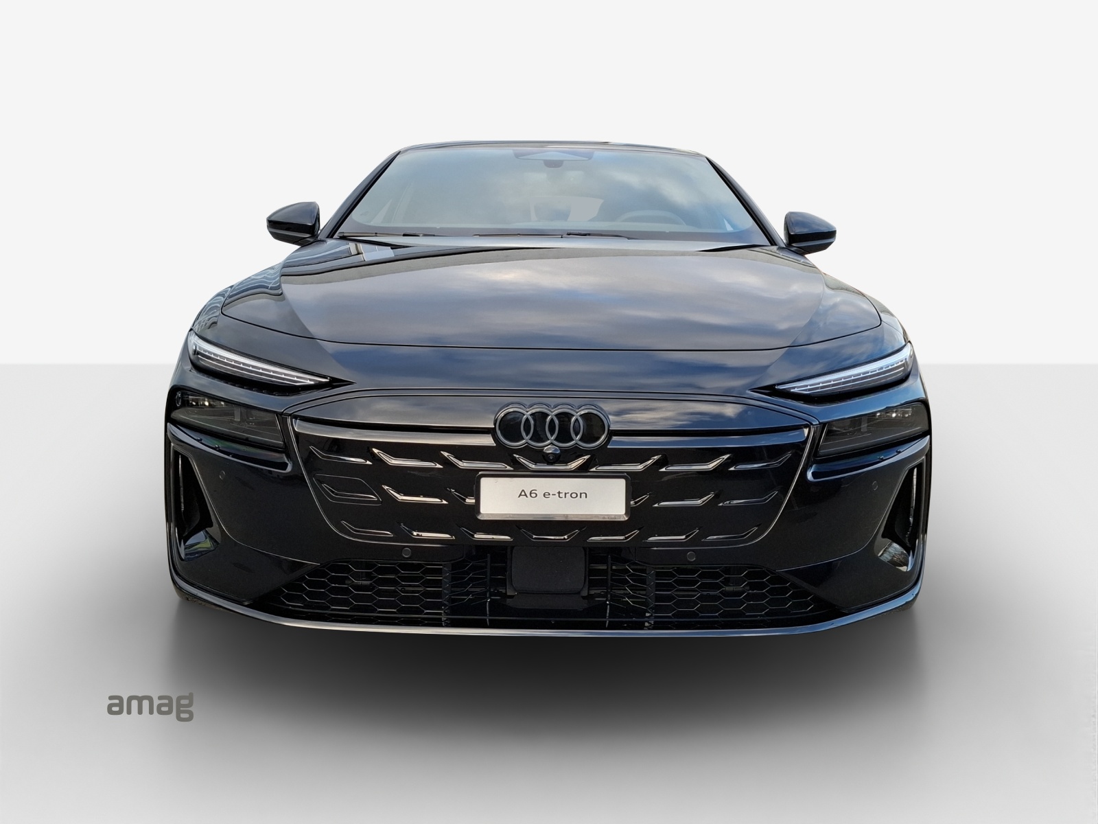 AUDI A6 Avant e-tron quattro-image-6