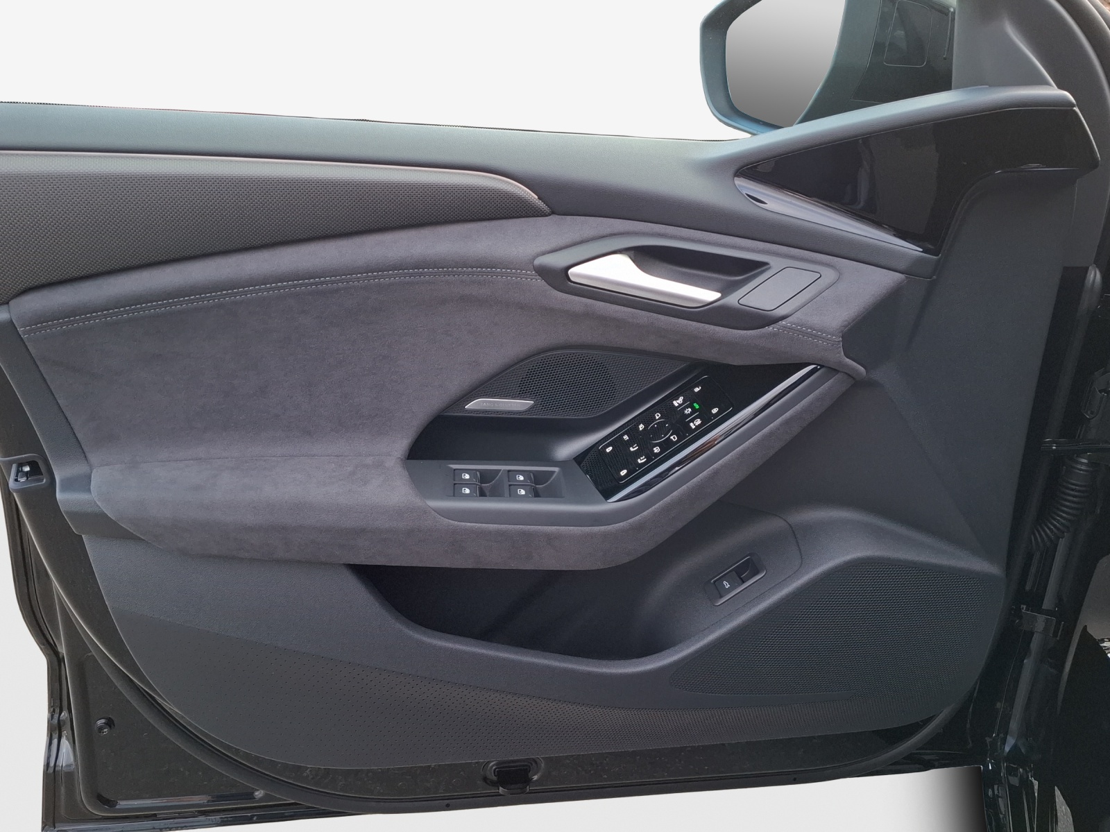 AUDI A6 Avant e-tron quattro-image-14