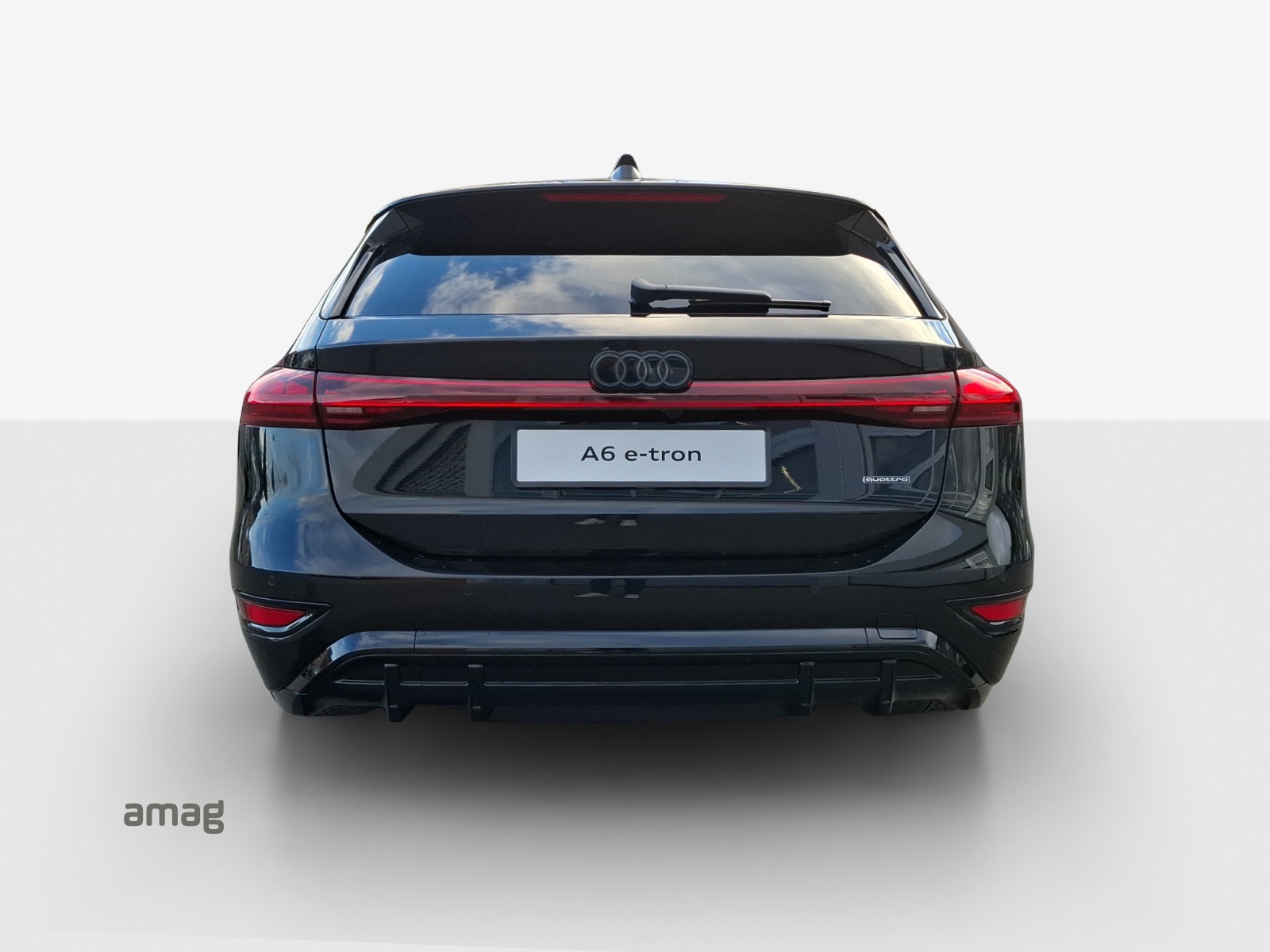 AUDI A6 Avant e-tron quattro-showroom-element-3