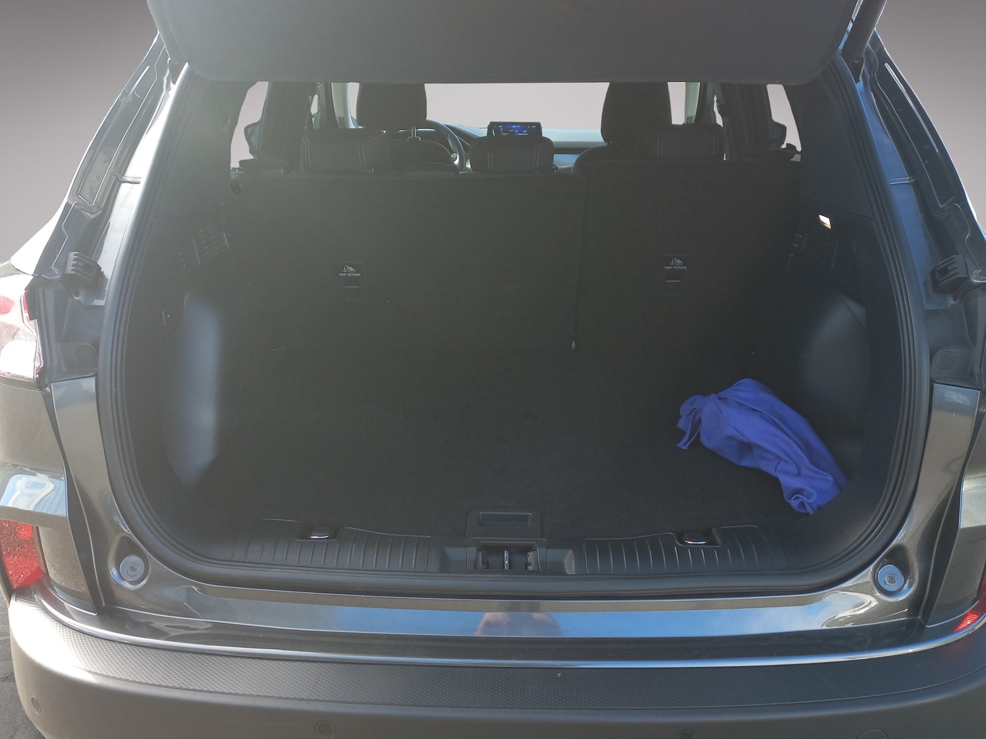 FORD Kuga 2.5 PHEV Titanium 2WD-image-13