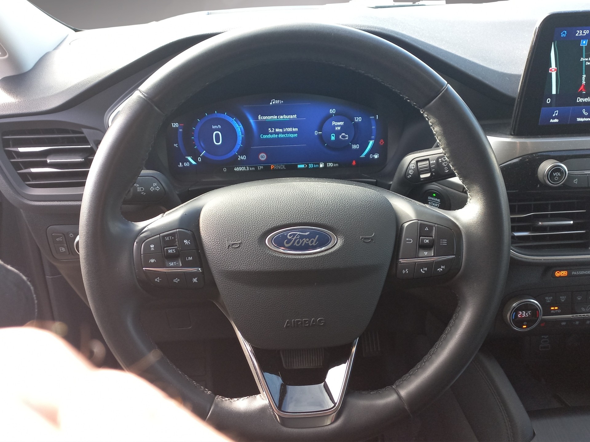 FORD Kuga 2.5 PHEV Titanium 2WD-image-7