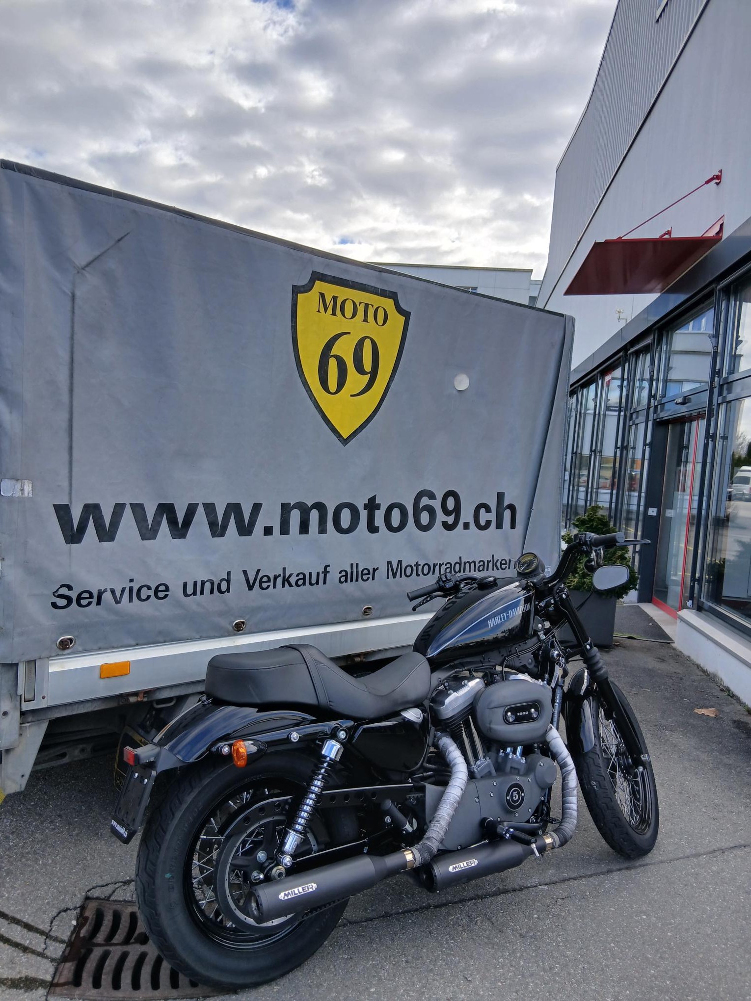 HARLEY-DAVIDSON XL 1200 N Sportster Nightster-showroom-element-1