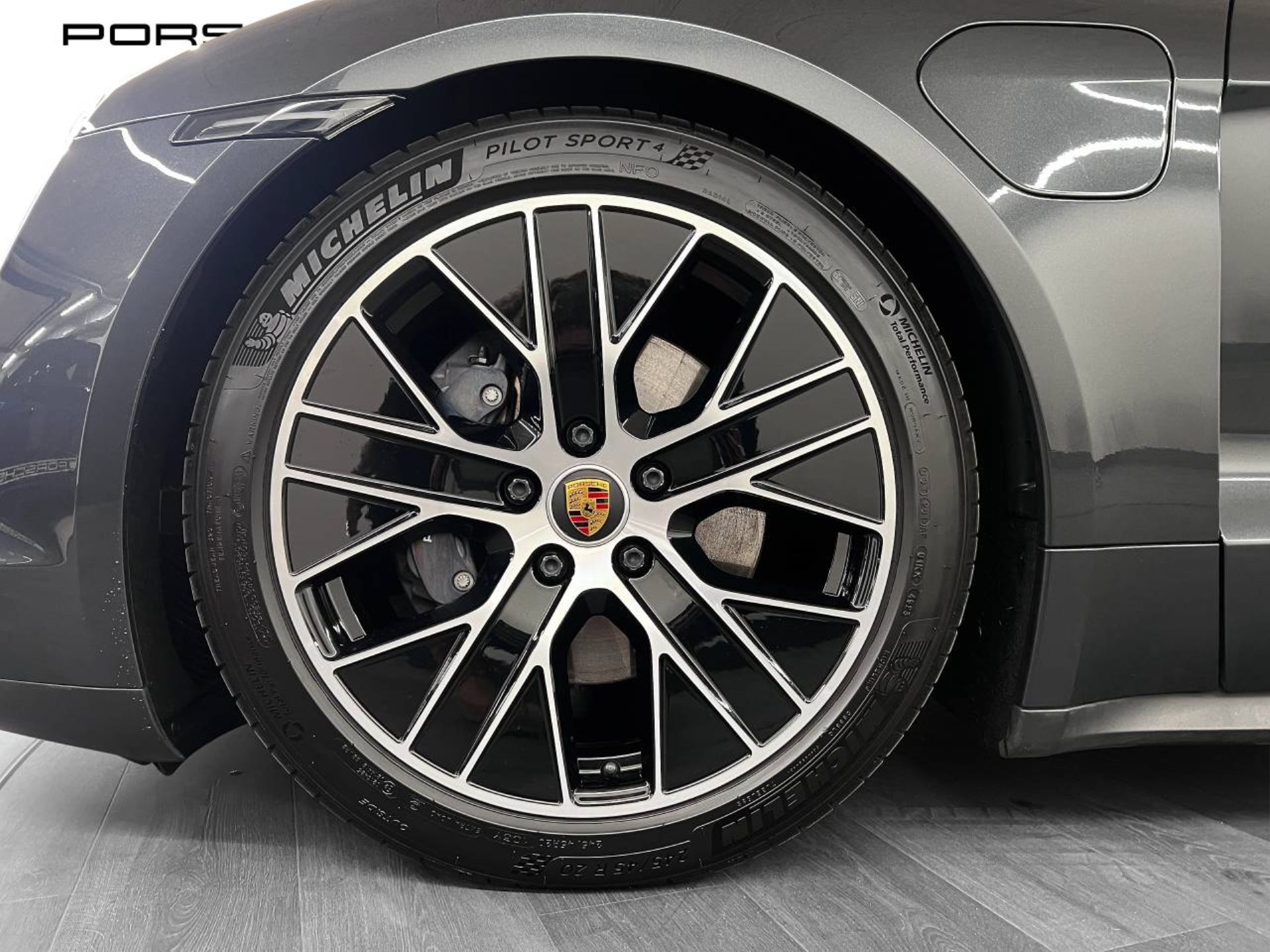 PORSCHE Taycan Sport Turismo-image-10