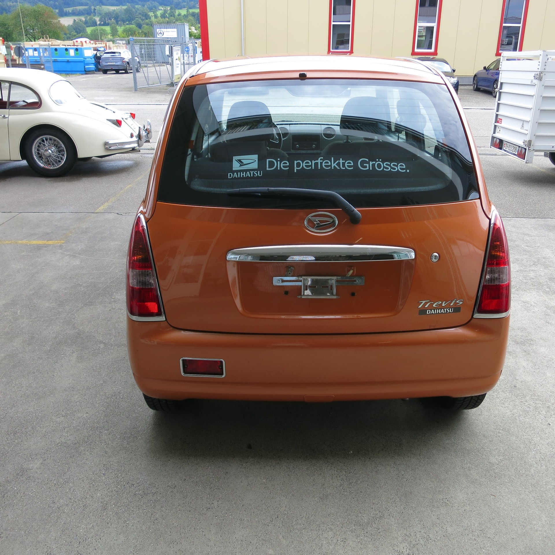DAIHATSU Trevis 1.0-image-1