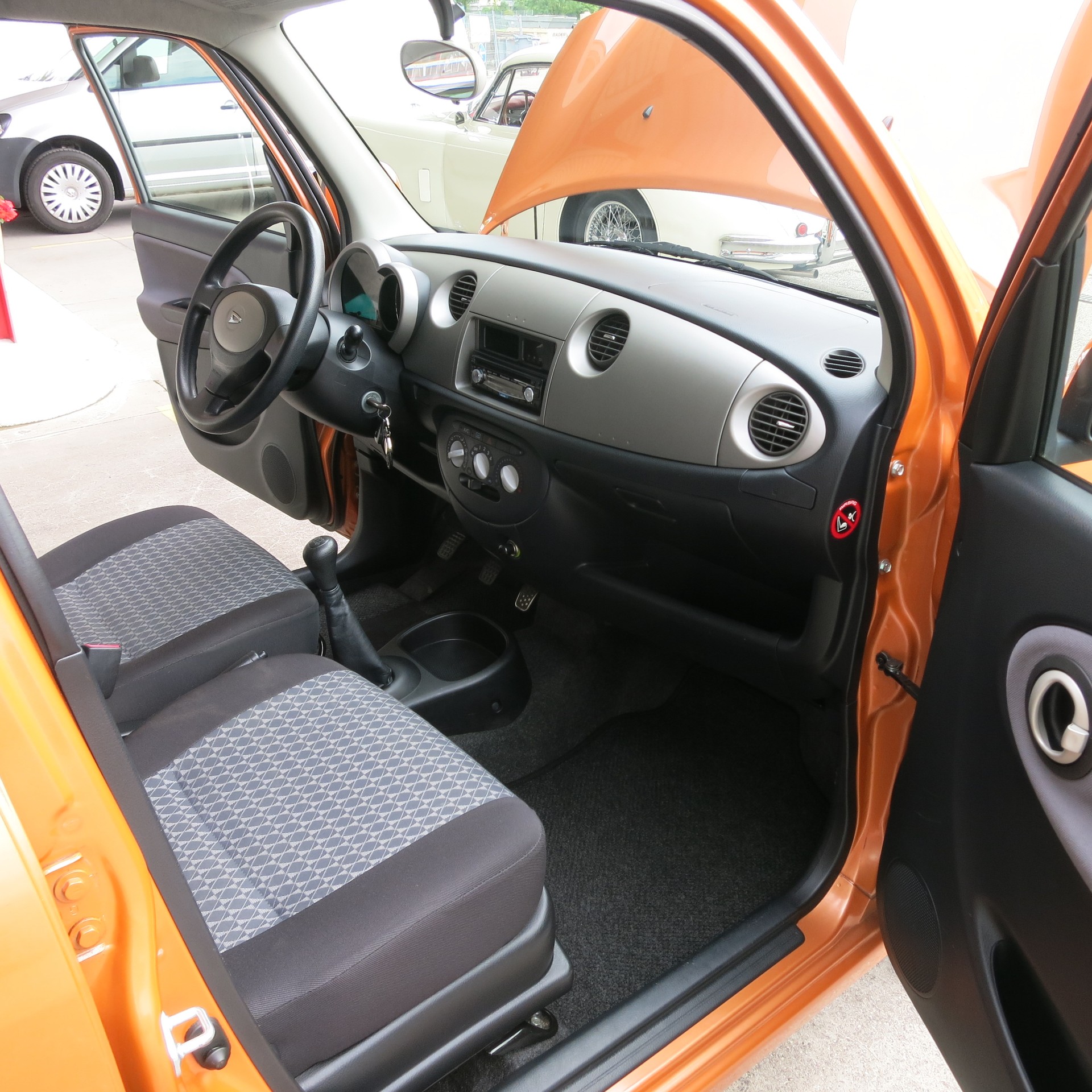 DAIHATSU Trevis 1.0-image-10