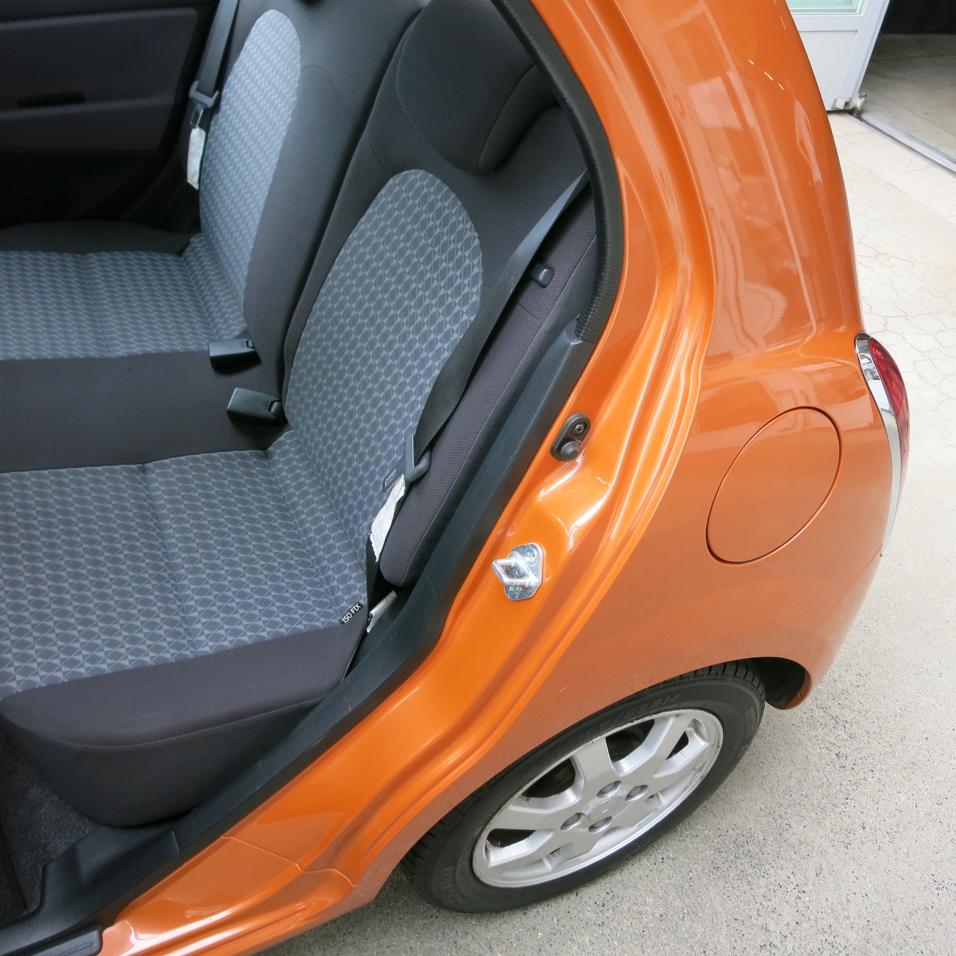 DAIHATSU Trevis 1.0-image-9