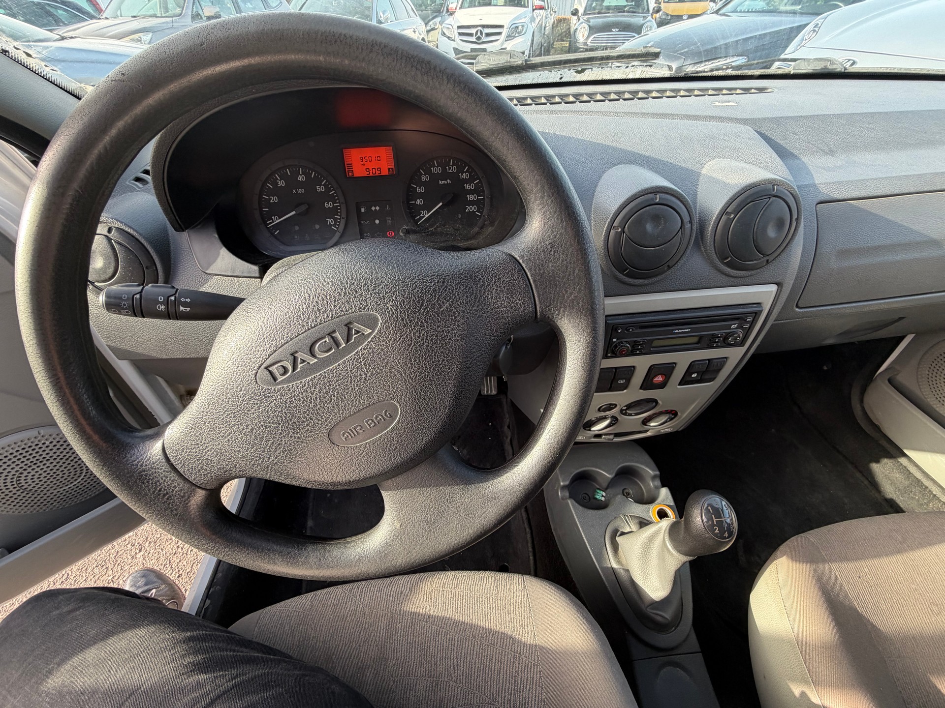 DACIA Logan 1.5 dCi Ambiance-image-3