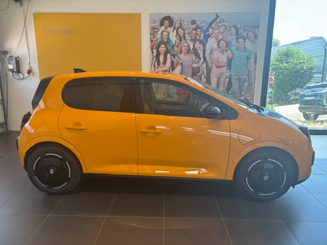 RENAULT Twingo E-Tech EVOLUTION 80PS 27KW/H-image-1
