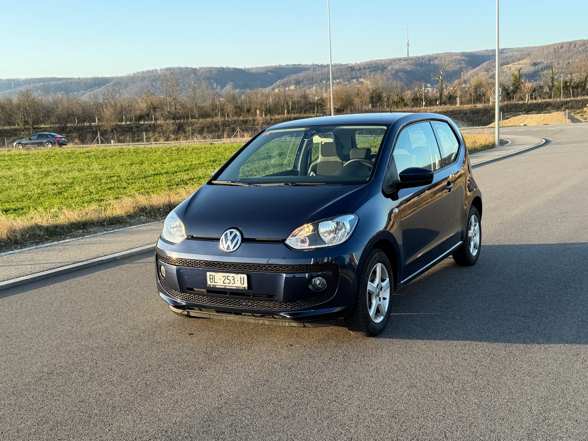 VW Up 1.0 black up ASG-image-0