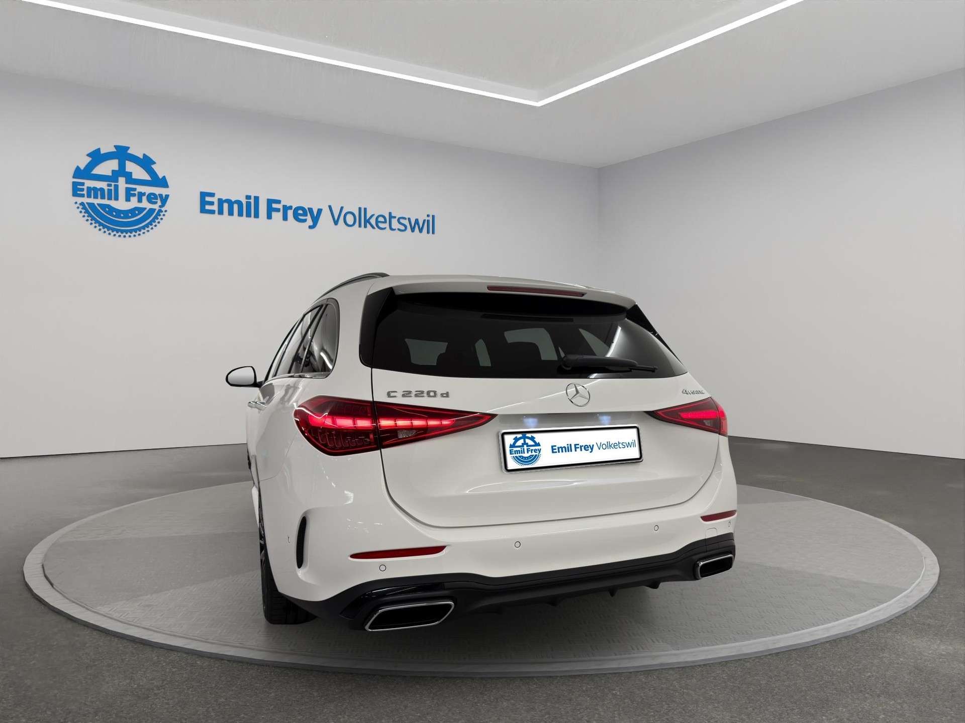 MERCEDES-BENZ C 220 d AMG Line 4matic Kombi-image-2