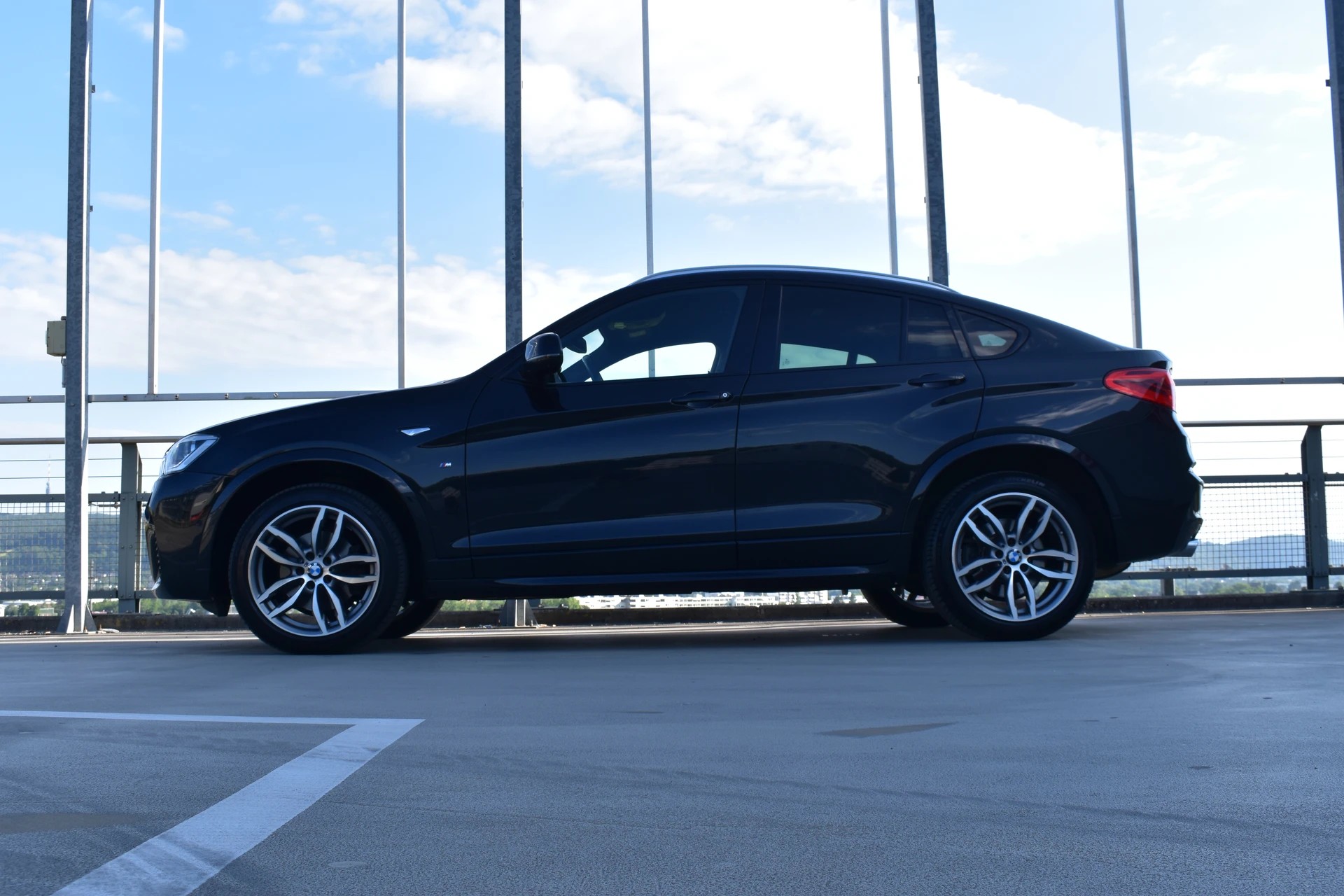 BMW X4 xDRIVE 30d STEPTRONIC M SPORT l 258 PS-image-1