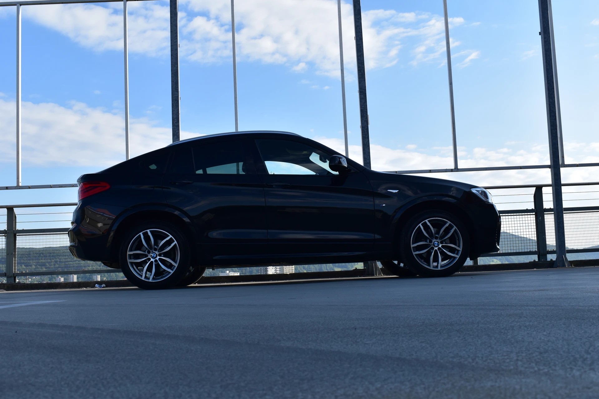 BMW X4 xDRIVE 30d STEPTRONIC M SPORT l 258 PS-image-0
