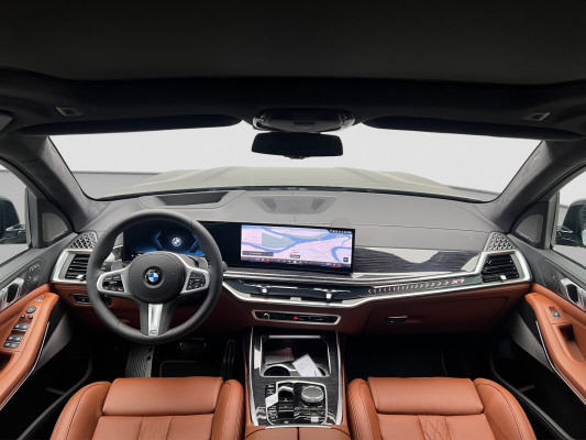 BMW X7 xDr 48V 40iM Sport Pro-image-10